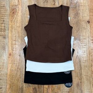 3 for $10 cropped sleeveless tops